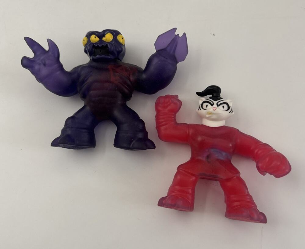 Lot of 2 Heroes of Goo Jit Zu Spider and Shifters Bengal Cat 2022 Super Stretchy